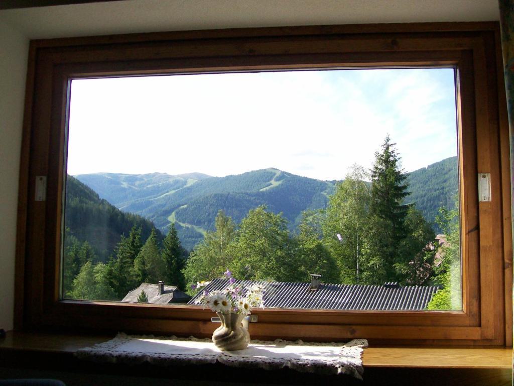 Appartement Latschen - Ferienhaus Bad Kleinkirchheim Exterior photo